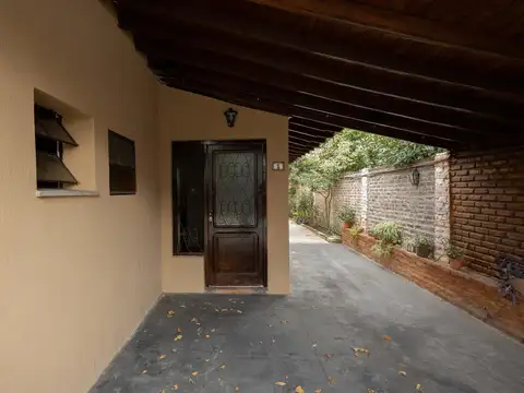Depto Tipo Casa en Alquiler de 3 ambientes