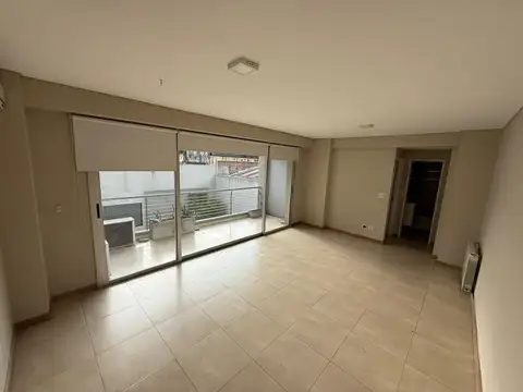 San Lorenzo 84 , Piso 8