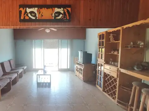 Casa en Venta con 7 cocheras