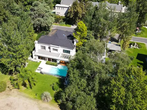 Casa en Venta de 5 dormitorios