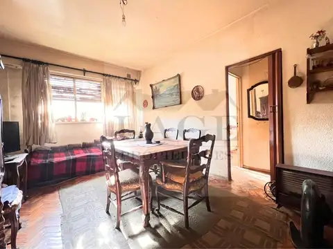 DEPARTAMENTO 3 AMB AL FRENTE CON PATIO A RECICLAR 