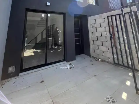 Depto Tipo Casa en Venta de 3 ambientes