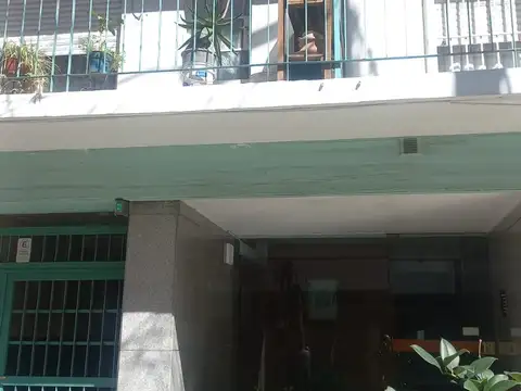 2 AMB. CONTRA FRENTE - BALCON, EXCELENTE VISTA. CERCA ESTACION 