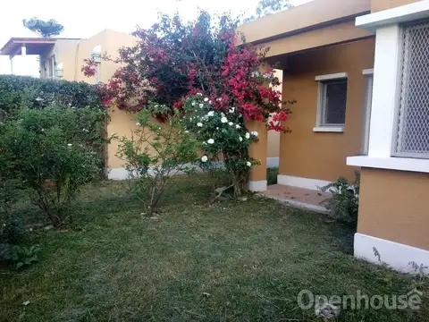 Manuela Pedraza  al 1200