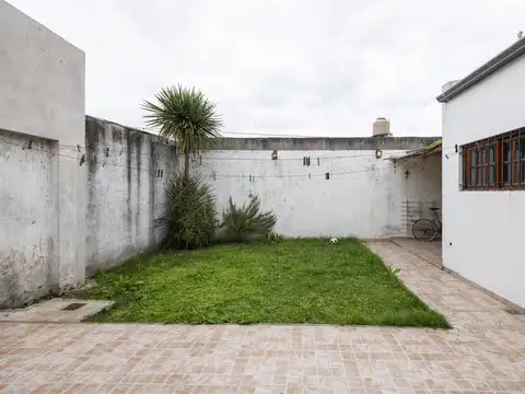 Casa en Venta en Altos De San Lorenzo, USD 160.000