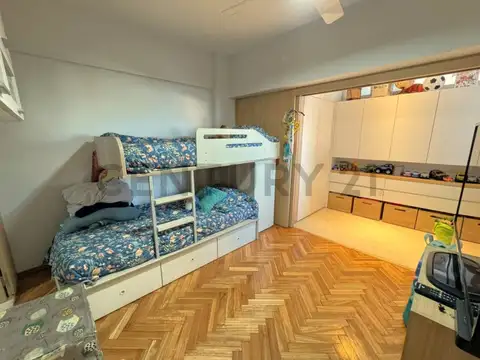 Av Santa Fe 4900, Piso 0