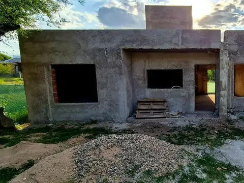 VENTA CASA 3 DORM A TERMINAR, BIALET MASSE