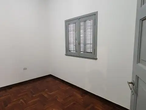 Depto Tipo Casa en Venta en Temperley, USD 64.000