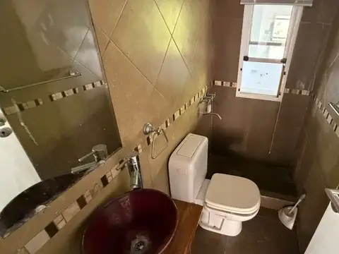 Casa 3 ambientes con 2 baños