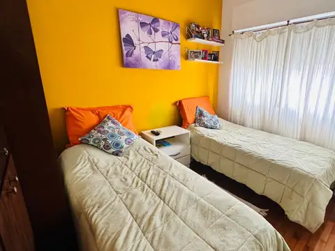 VENTA CASA 4 AMB BERNAL CENTRO GARAGE Y JARDIN