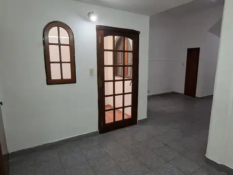 Depto Tipo Casa en Venta en Parque Centenario, USD 139.000