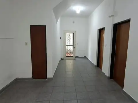 Depto Tipo Casa en Venta en Parque Centenario, USD 139.000