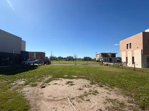 LOTE EN VENTA – RIBERAS, PUERTOS DEL LAGO, ESCOBAR