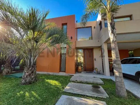 Casa en Venta en Saint Thomas, Countries y Barrios Cerrados en Esteban Echeverria