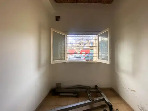 Venta casa de dos dormitorios en barrio Triangulo