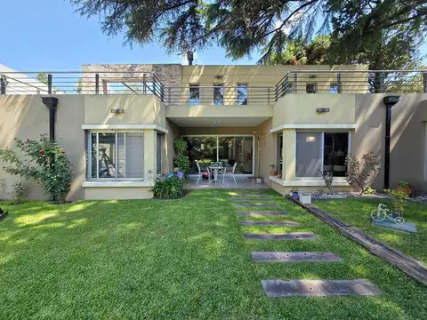 Casa en Venta en Ituzaingo, USD 650.000