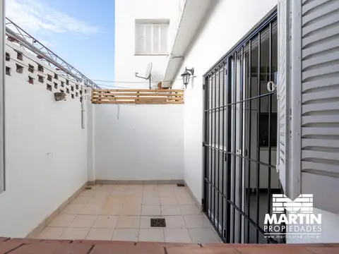 Depto PH en venta - Olivos 3 amb con patio