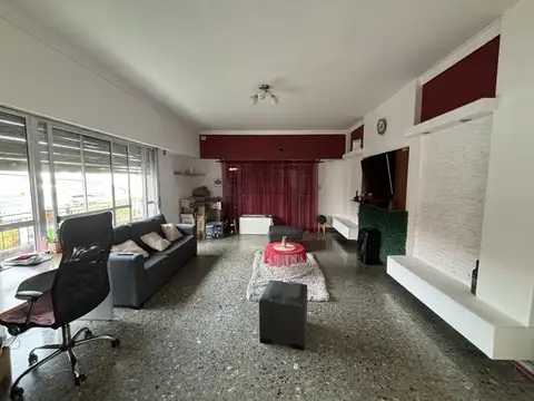 Depto Tipo Casa en Venta con 1 cocheras