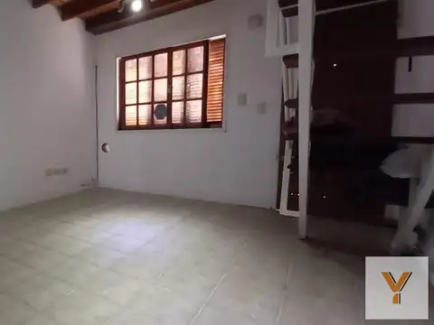 Depto Tipo Casa en Venta de 2 dormitorios