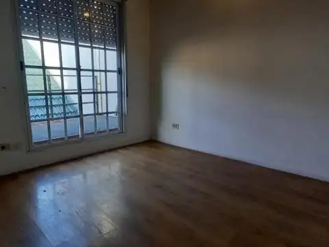 Depto Tipo Casa en Venta en Ramos Mejia, USD 50.000