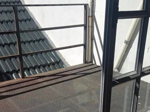 Depto Tipo Casa en Venta al Este