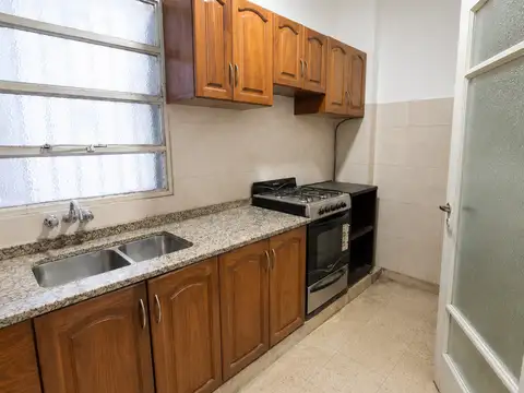 Departamento 7 ambientes con 3 baños