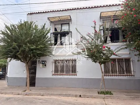 Casa esquina en venta en Pasaje Torino