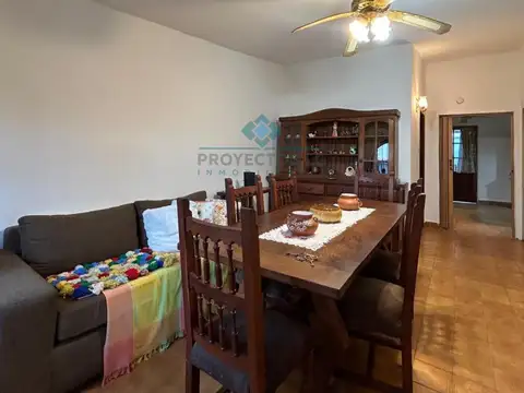 VENTA- CASA 2 DORM + DEPTO INDEPENDIENTE AMOBLADOS- JESUS MARIA