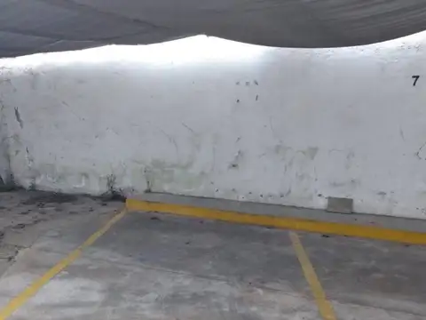 Cochera en venta - 16Mts2 - Constitución