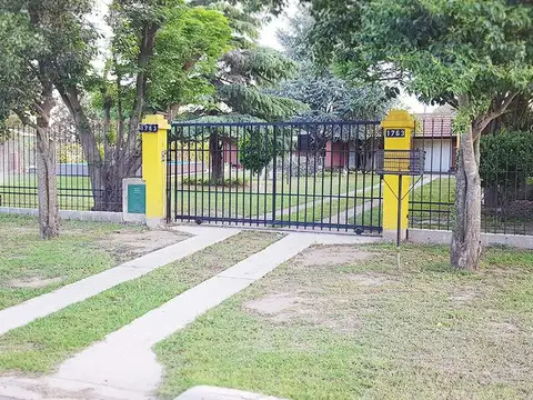 Casa en Venta con 1 cochera