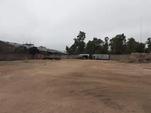 Roberto Prack y Av. Vergara - TERRENO DE 4.928 M2