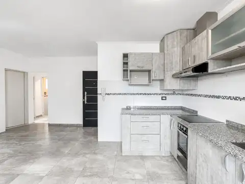 DEPARTAMENTO 2 AMBIENTES VENTA EN LANUS CON PATIO