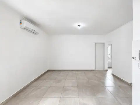 Depto Tipo Casa en Venta de 2 ambientes