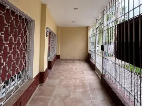Casa en Alquiler de 4 dormitorios