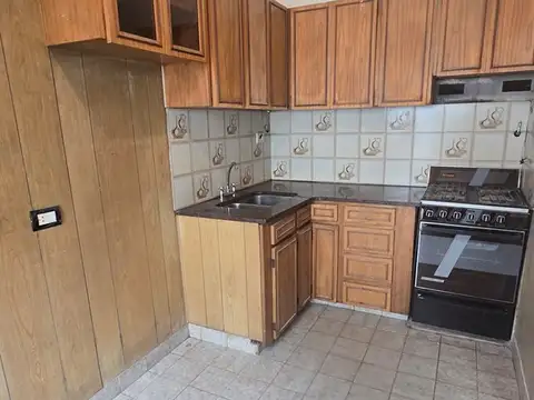 Depto Tipo Casa en Venta 45 años