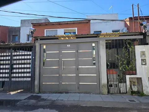 Dúplex en C. 142  e/  59 y 60