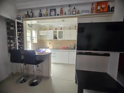 Casa en Venta en Los Hornos [Cod: ]