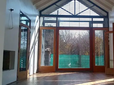 Casa en alquiler- Villa Elisa