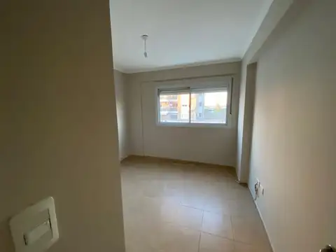 Departamento en Alquiler en Villa Sol, $ 780.000