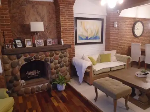 Antártida Argentina al 3600, E/ José Ingenieros y Manuel García