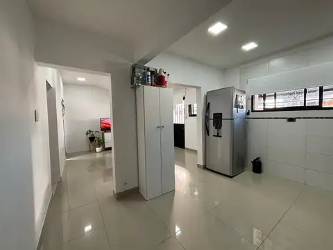 Casa 4 ambientes con 1 baño