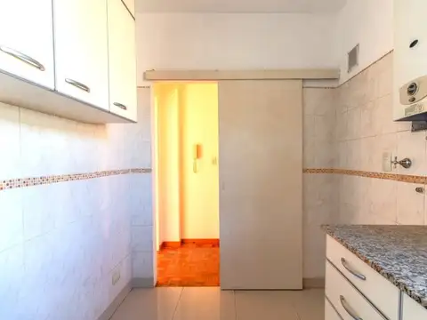 VENTA. DOS AMBIENTES. VILLA DEL PARQUE. RECICLADO.