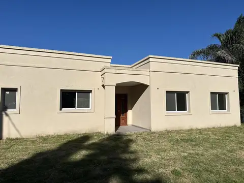 Parque Sakura Garsilaso de la Vega, entre Jose Marti y Miguel Cane