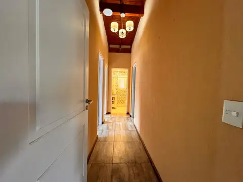 Casa 4 ambientes con 3 baños