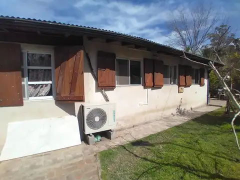 CASA CON PILETA Y PARQUE - LA LONJA - TERRENO 666 M2 - calle Fader entre Los Olmos y Los Algarrobos