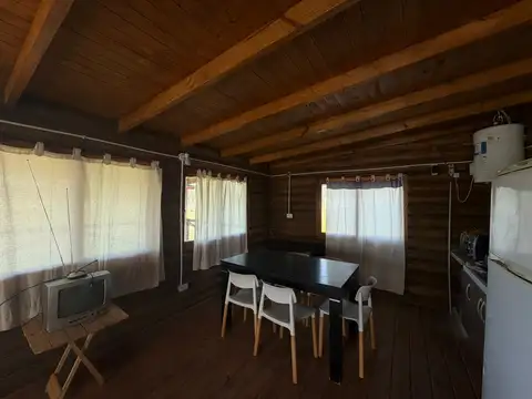 Casa 2 ambientes con 1 baño