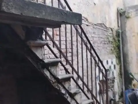 Casa en venta - 2 Dormitorios 1 Baño - Pompeya