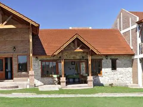 Hotel 8 hab.