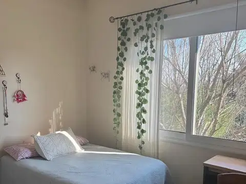 Casa en Alquiler Temporal con 6 cocheras