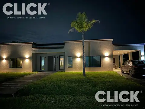 Casa 5 ambientes en venta en Campo Daromy con pileta